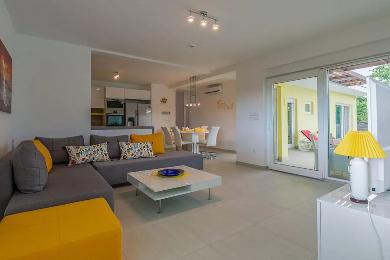 Villa Vita In Central Istria - Ground Floor Villa For 6 People With Heated Pool Svetvinčenat