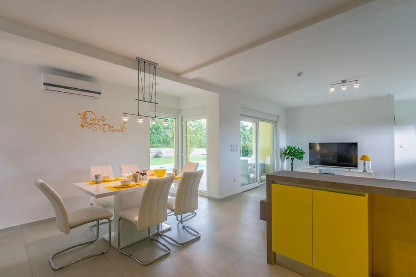 Villa Vita In Central Istria - Ground Floor Villa For 6 People With Heated Pool Svetvinčenat Kroatië